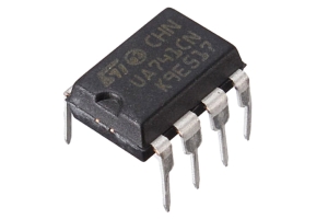 Почему IC 741 OP AMP является обязательным знакомым с электроникой?